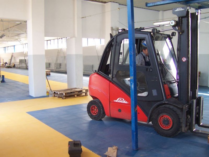 Фотогалерея (монтаж плитки ПВХ)