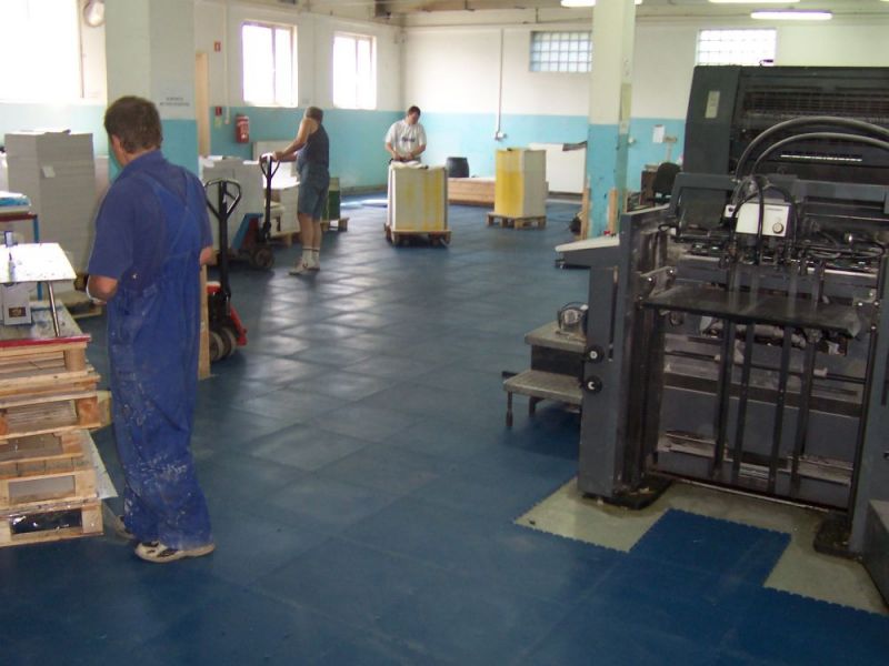 Фотогалерея (монтаж плитки ПВХ)