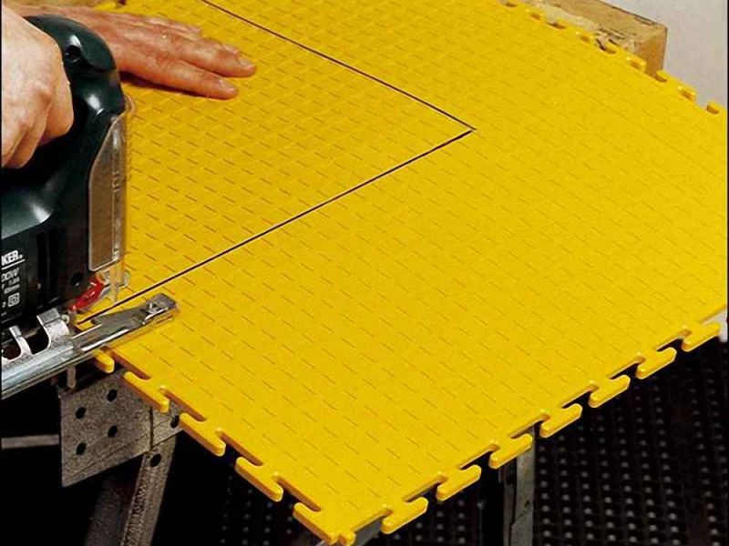 Фотогалерея (монтаж плитки ПВХ)