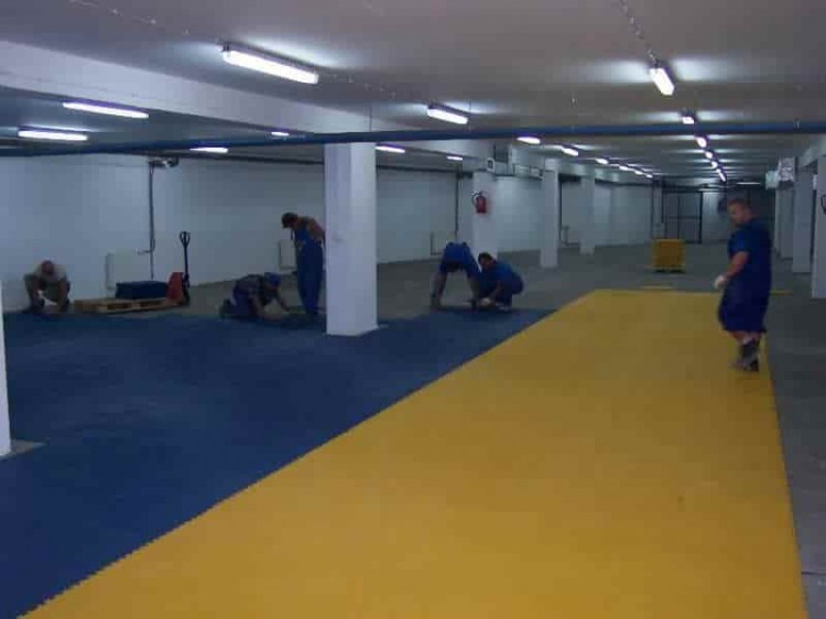 Как выбрать покрытие для пола в промышленный цех?