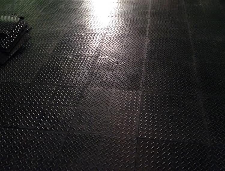 Инструкция по монтажу вулканизированной резиновой плитки